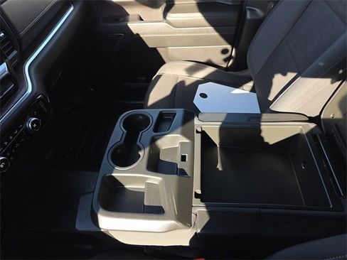 Used 2024 GMC Sierra 3500 SLE image 34