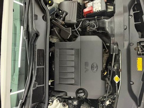 Used 2013 Toyota Venza XLE FWD image 29