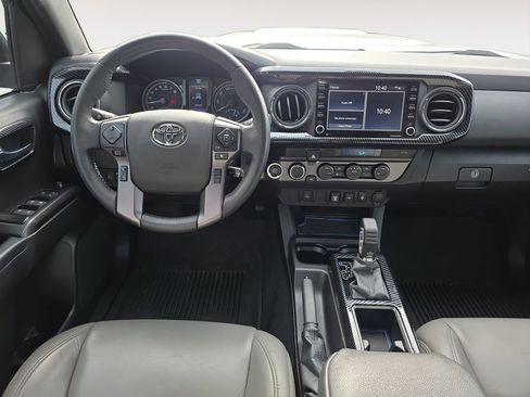 Used 2023 Toyota Tacoma TRD Sport image 10