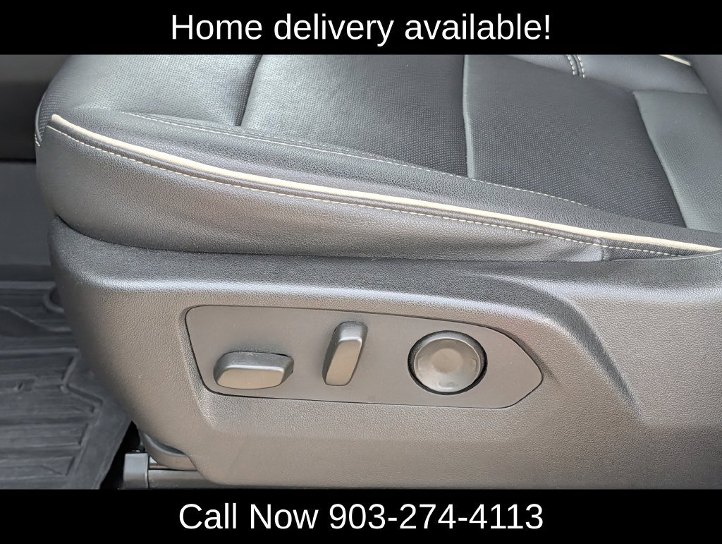 Used 2023 GMC Yukon XL SLT w/ SLT Luxury Package AWD/4WD image 28
