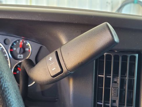 Used 2025 Chevrolet Express 2500 w/ Driver Convenience Package RWD image 20