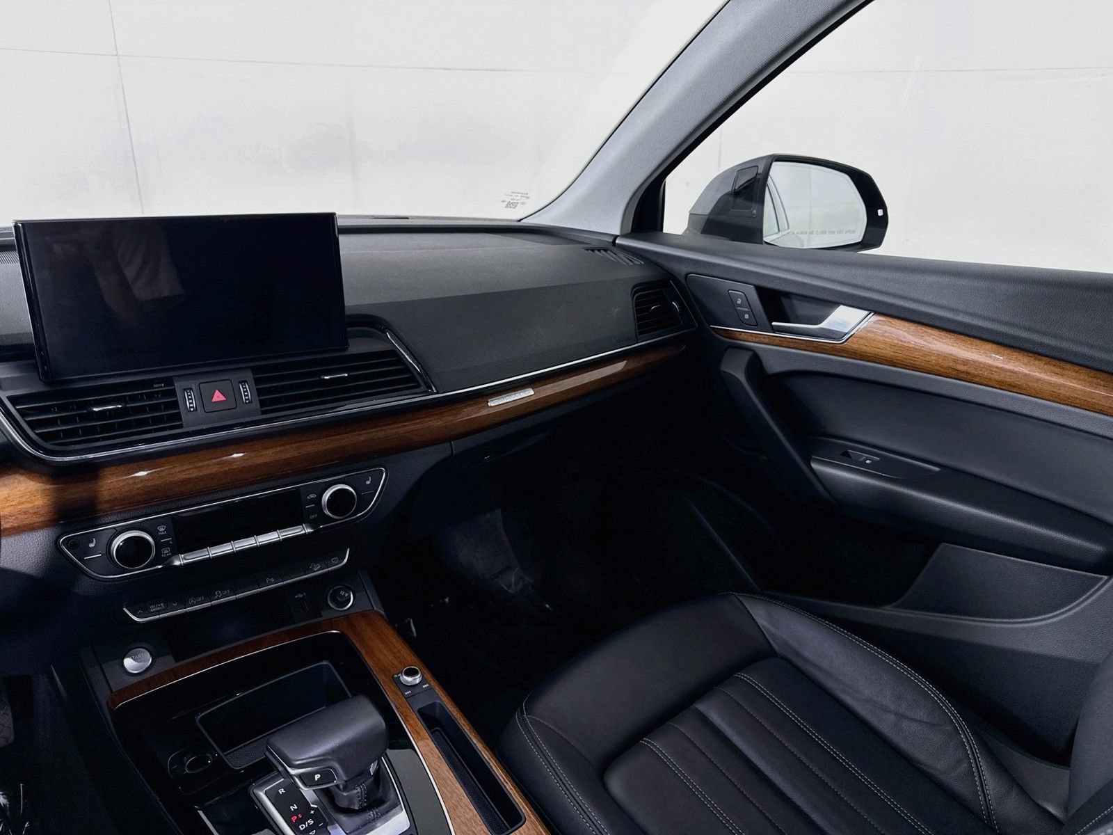 Certified 2023 Audi Q5 Premium w/ Convenience Package AWD/4WD image 22