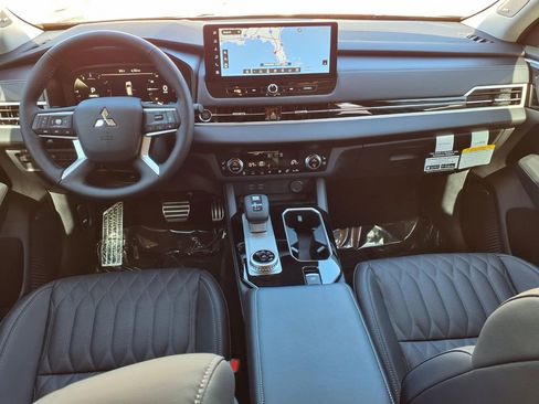 Used 2026 Mitsubishi Outlander SEL FWD image 11