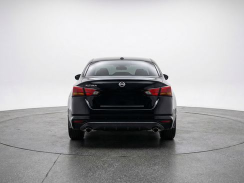 Used 2025 Nissan Altima 2.5 SV image 7