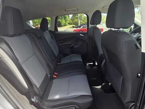 Used 2017 Ford Escape SE AWD/4WD image 15