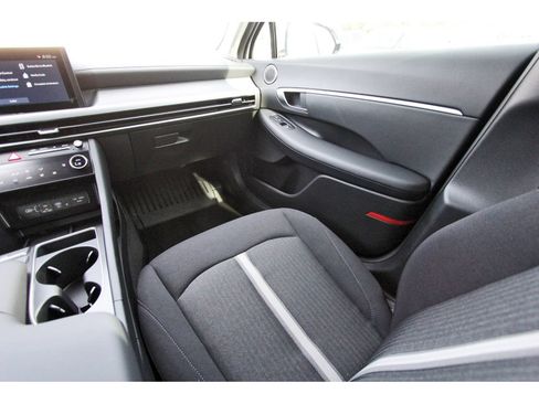 Certified 2026 Hyundai Sonata SEL FWD image 12