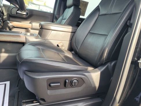 Used 2020 Chevrolet Silverado 1500 High Country w/ Technology Package AWD/4WD image 36