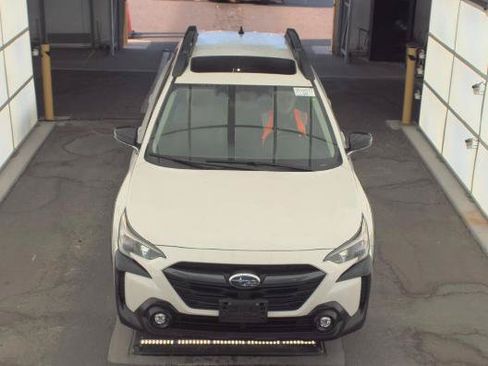 Used 2023 Subaru Outback Premium AWD/4WD image 7