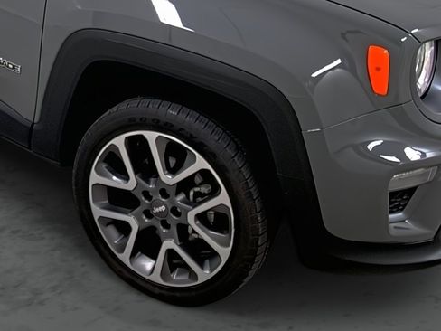 Used 2022 Jeep Renegade Limited w/ Sun, Sound & Wheels Group image 14