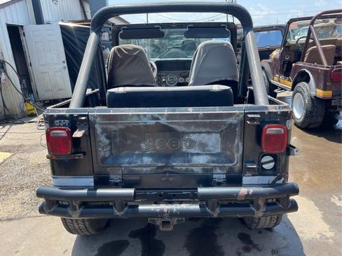 Used 1985 Jeep CJ 7 image 4