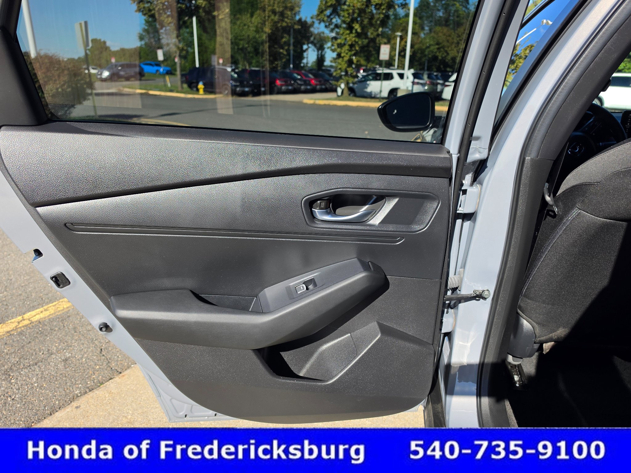 Used 2025 Honda Accord Sport image 35