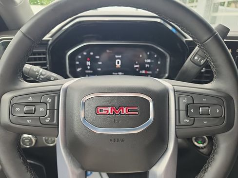 Used 2026 GMC Sierra 2500 SLT w/ SLT Convenience Package AWD/4WD image 21
