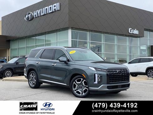 Used 2025 Hyundai Palisade Limited image 1