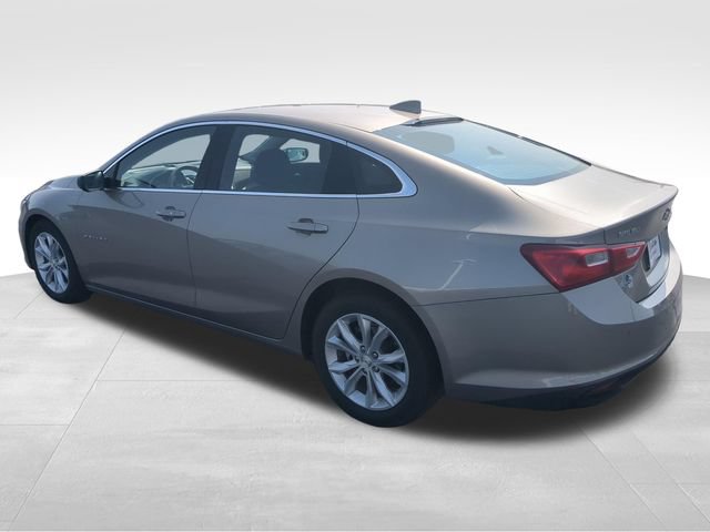 Used 2025 Chevrolet Malibu LT FWD image 3