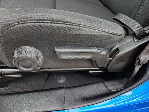 Used 2021 Jeep Gladiator Willys image 14