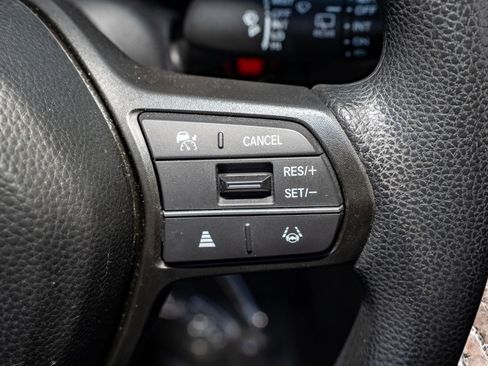 Certified 2024 Honda HR-V LX image 30