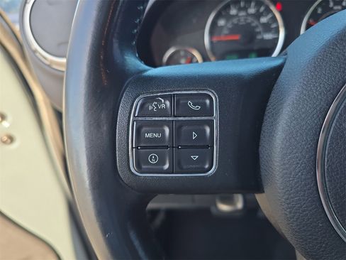 Used 2014 Jeep Wrangler Unlimited Rubicon w/ Connectivity Group image 21