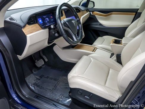 Used 2018 Tesla Model X 100D image 14
