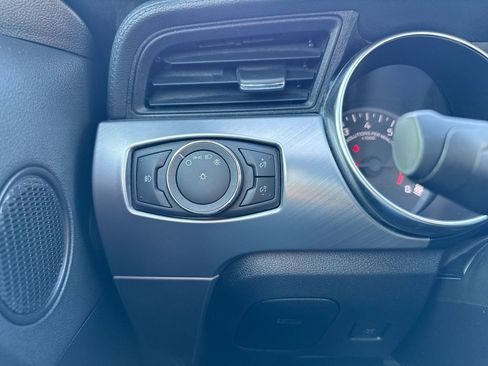 Used 2018 Ford Mustang GT Premium RWD image 18