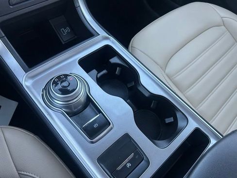 Used 2023 Ford Edge SEL w/ Convenience Package image 32