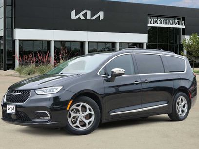 Used 2022 Chrysler Pacifica Limited