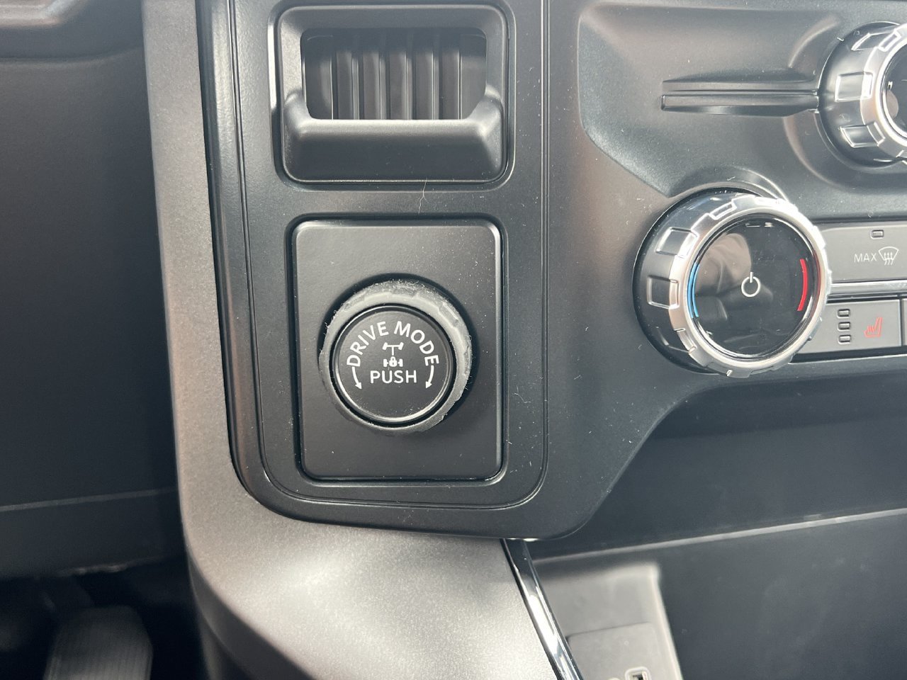 New 2026 Ford F150 XLT RWD image 7