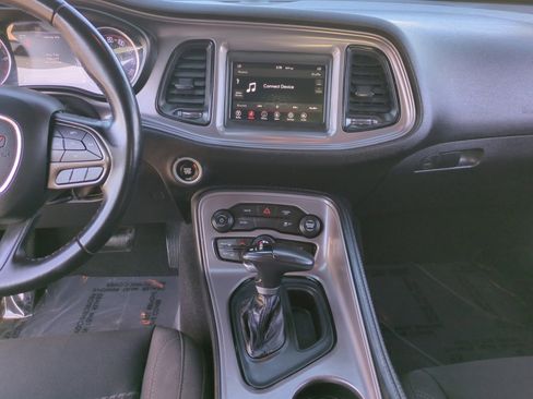 Used 2023 Dodge Challenger SXT image 22