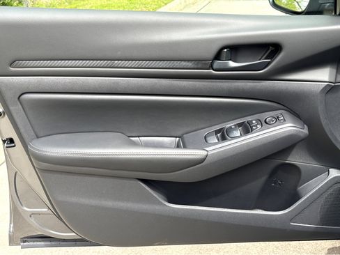 New 2026 Nissan Altima 2.5 SV FWD image 17