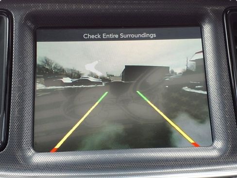 Used 2016 Dodge Challenger R/T Scat Pack w/ Leather Interior Group image 19