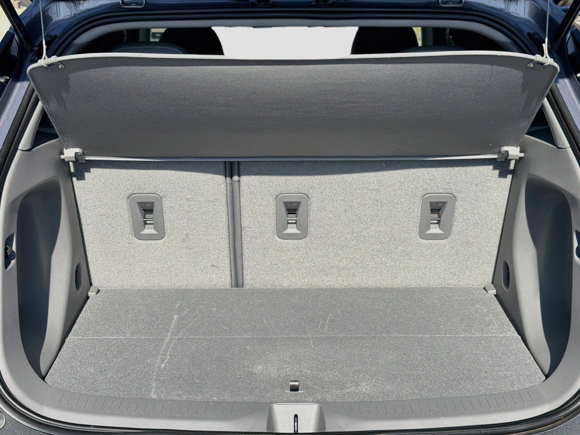 Used 2022 Chevrolet Bolt EUV Premier w/ Sun & Sound Package FWD image 28
