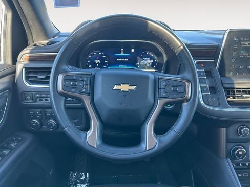 Used 2023 Chevrolet Tahoe High Country w/ Premium Package 2 AWD/4WD image 15