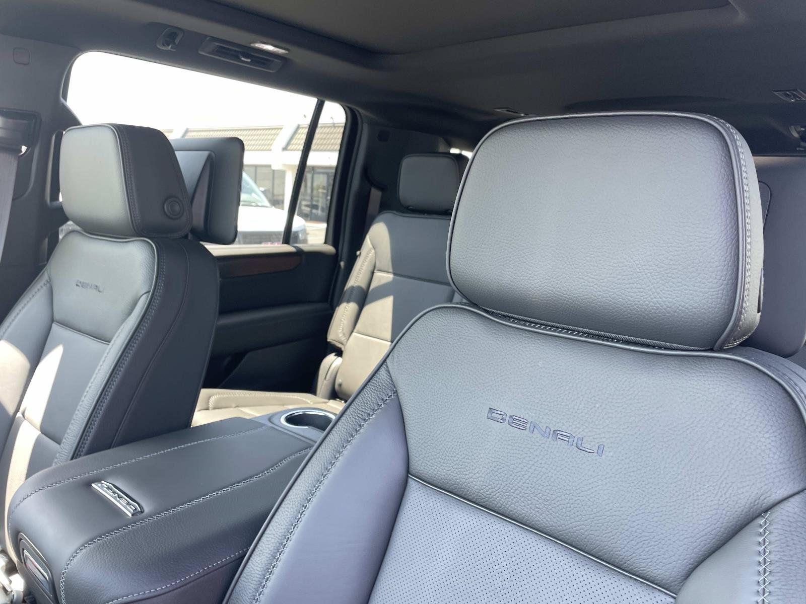 New 2026 GMC Yukon XL Denali w/ Advanced Technology Package AWD/4WD image 20