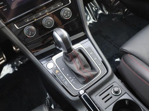 Used 2020 Volkswagen GTI SE FWD image 33