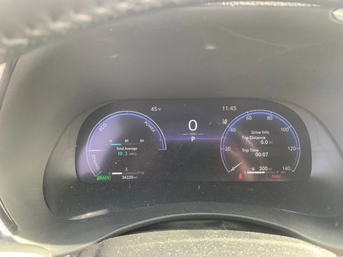 Used 2024 Toyota Highlander Platinum image 17