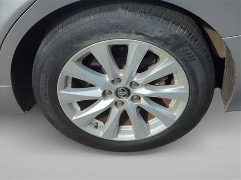 Used 2018 Toyota Camry LE w/ Convenience Package FWD image 24