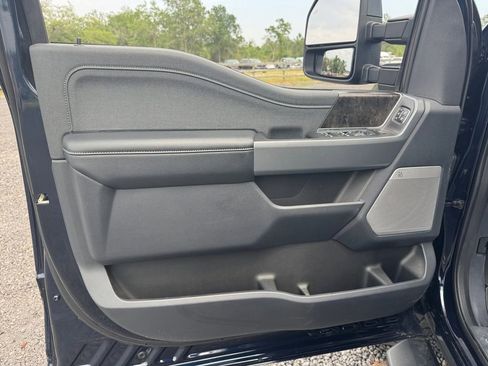 Certified 2024 Ford F250 Lariat w/ Lariat Ultimate Package AWD/4WD image 33