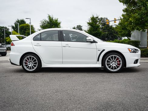 Used 2015 Mitsubishi Lancer Evolution GSR AWD/4WD image 11