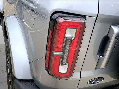 Used 2023 Ford Bronco Outer Banks AWD/4WD image 27