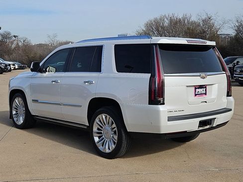 Used 2019 Cadillac Escalade Platinum AWD/4WD image 8