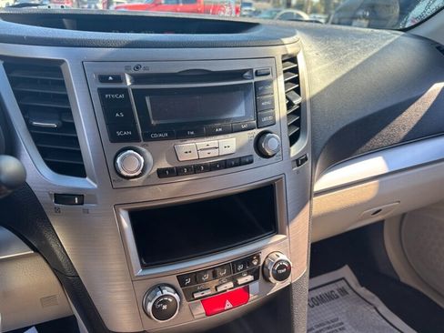 Used 2014 Subaru Outback 2.5i image 13