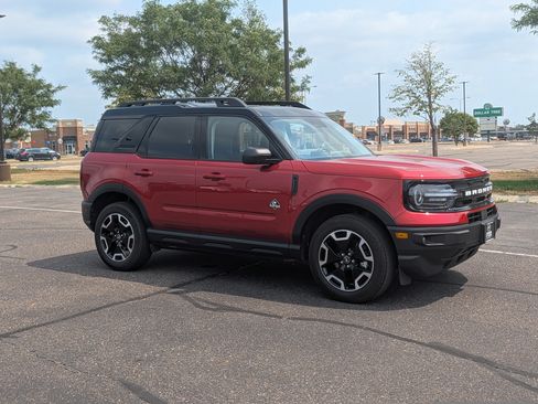Used 2023 Ford Bronco Sport Outer Banks w/ Tech Package AWD/4WD image 7
