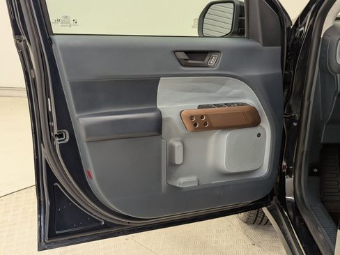 Used 2022 Ford Maverick Lariat w/ Lariat Luxury Package image 21