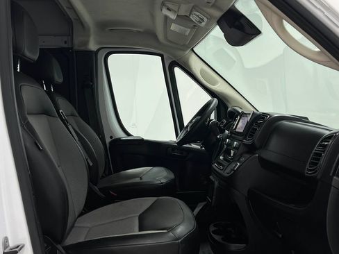 Used 2023 RAM ProMaster 2500 FWD image 32