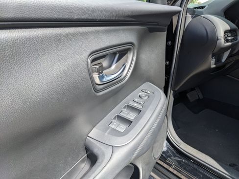 Used 2024 Honda HR-V LX image 19