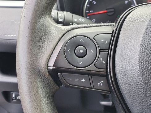 Used 2021 Toyota RAV4 XLE image 16