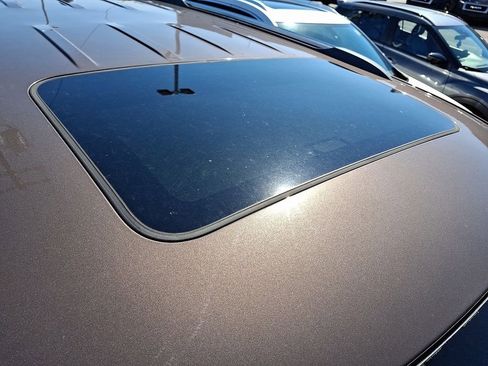 Used 2018 Jeep Grand Cherokee Limited image 4