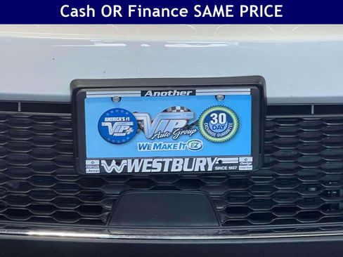 Used 2025 Jeep Grand Cherokee Laredo X w/ Luxury Tech Group I AWD/4WD image 15