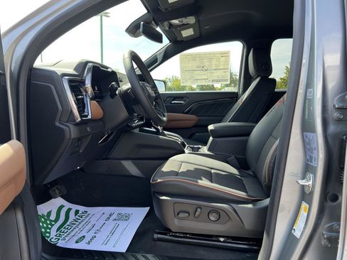 New 2026 GMC Canyon AT4 image 18