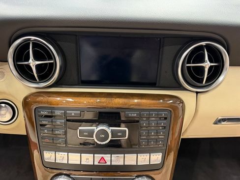 Used 2016 Mercedes-Benz SLK 350 image 33