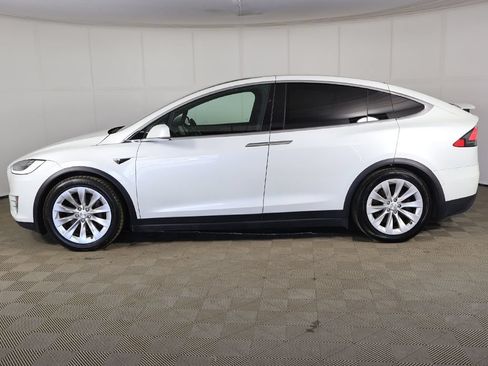 Used 2020 Tesla Model X Long Range AWD/4WD image 15